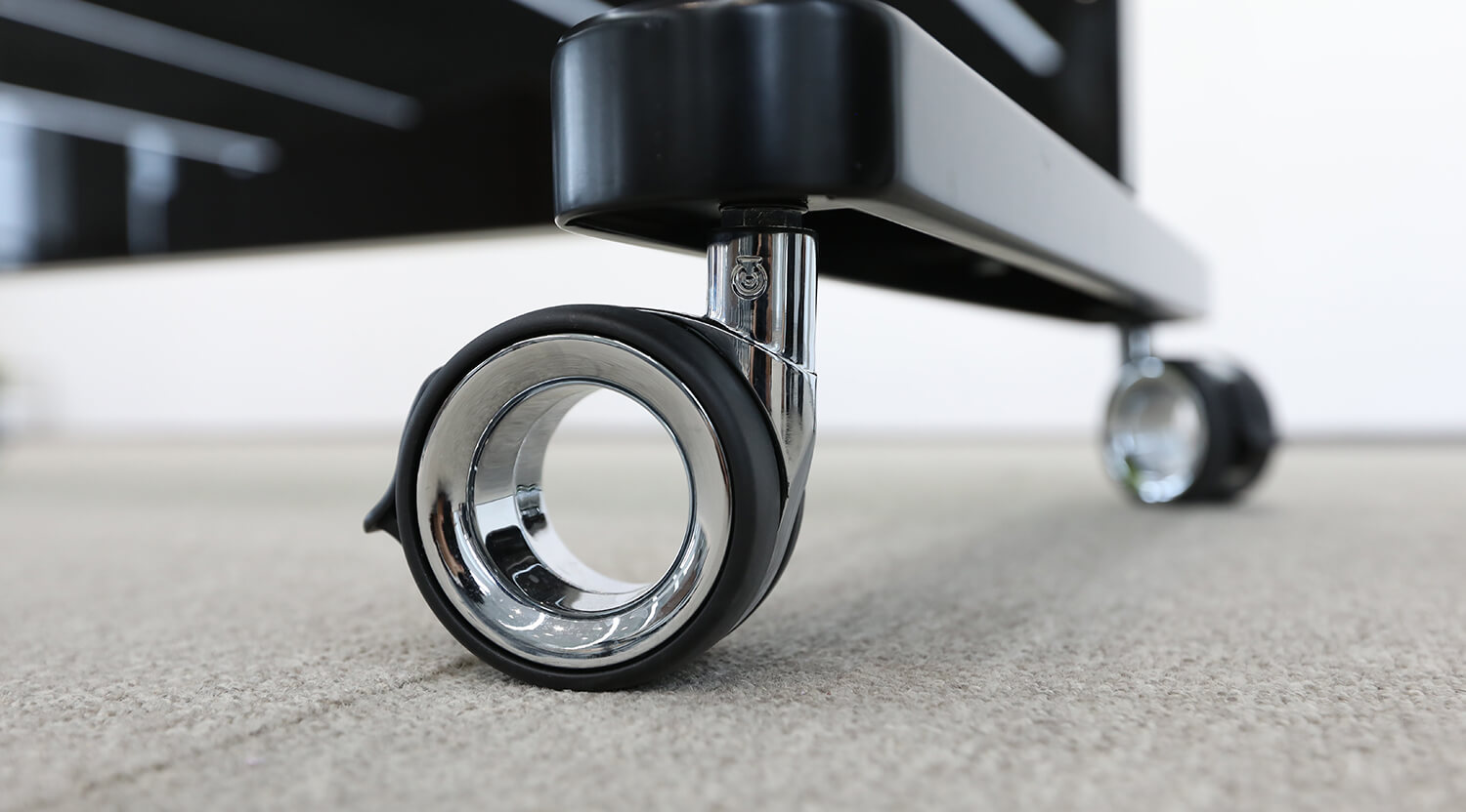 Whiteboard caster wheels