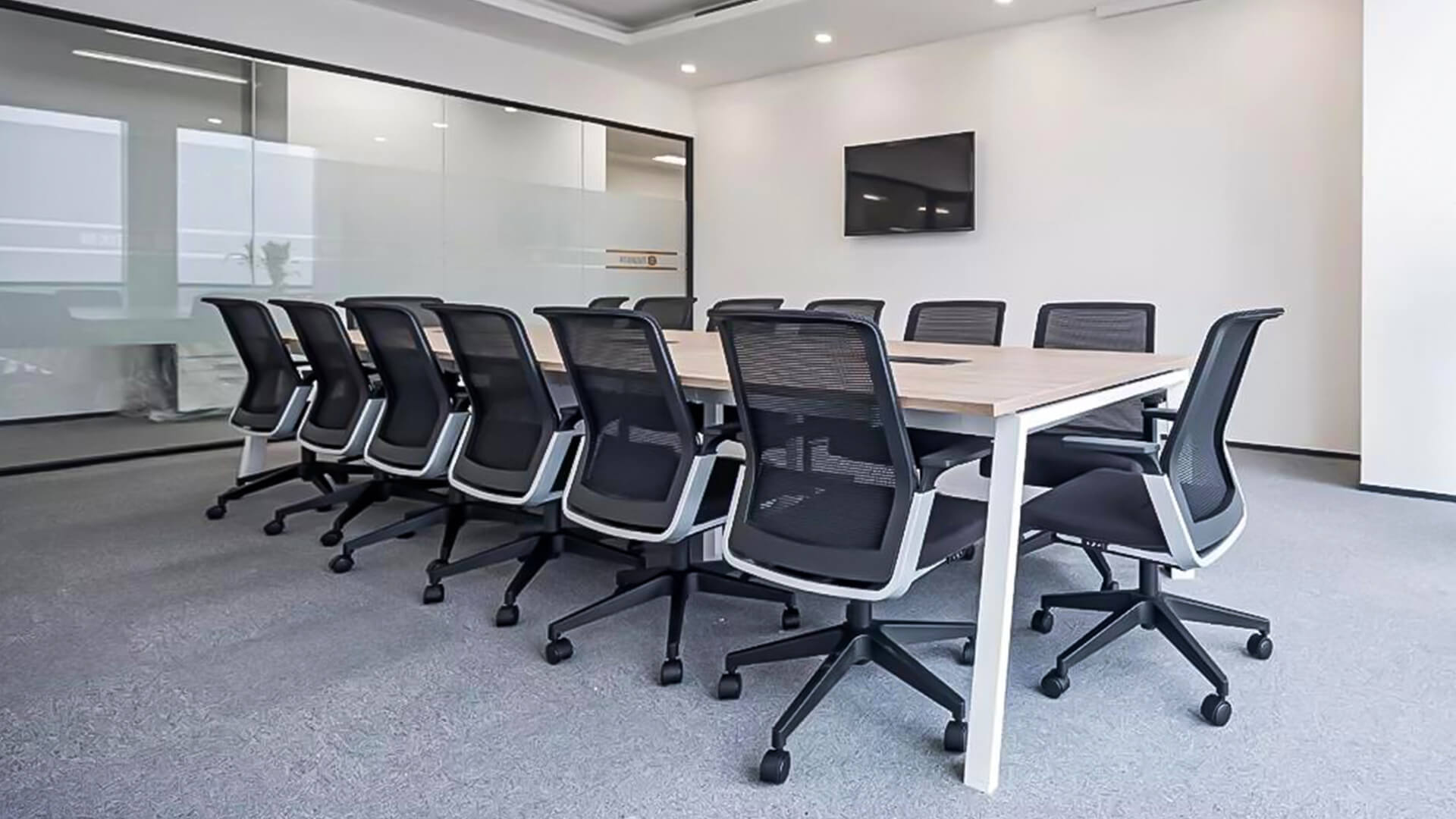 Ergonomic office chair
