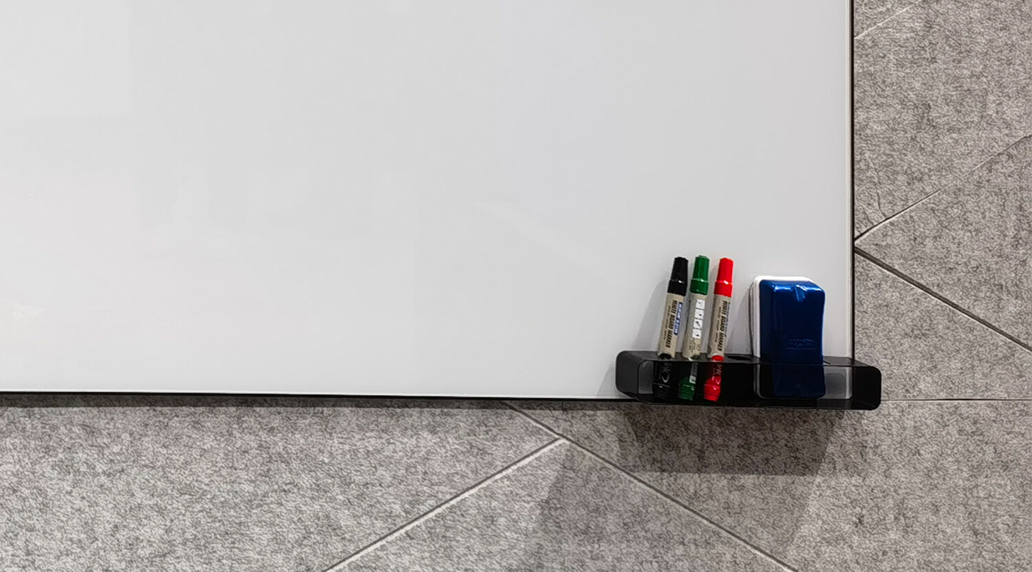 Whiteboard accessories