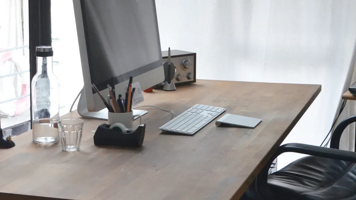 Choosing the Best Office Desk Material