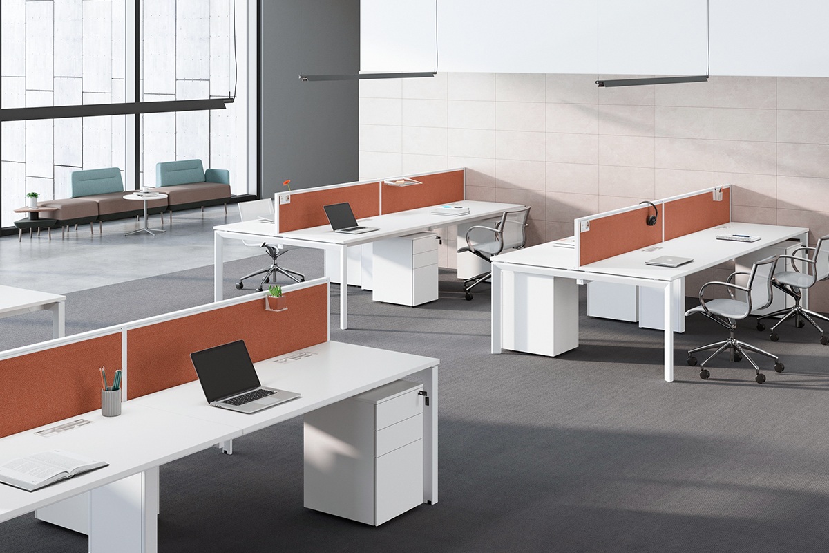 Linear 4-6 seater staff workstation desk