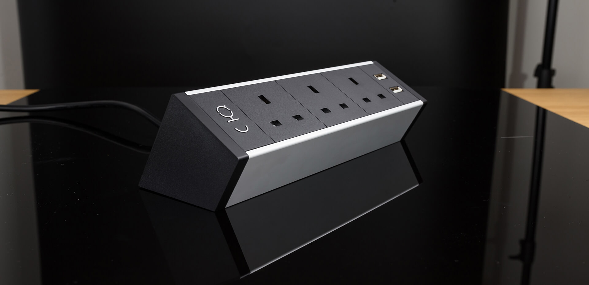 Clamp Socket with USB.jpg
