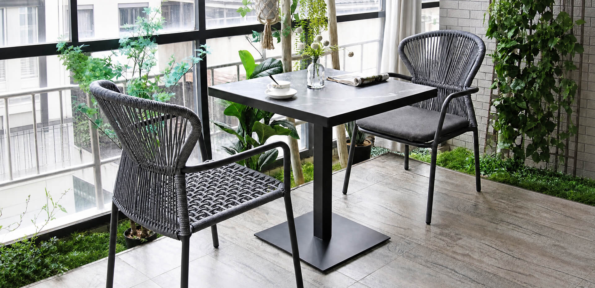 Outdoor Dining Table.jpg
